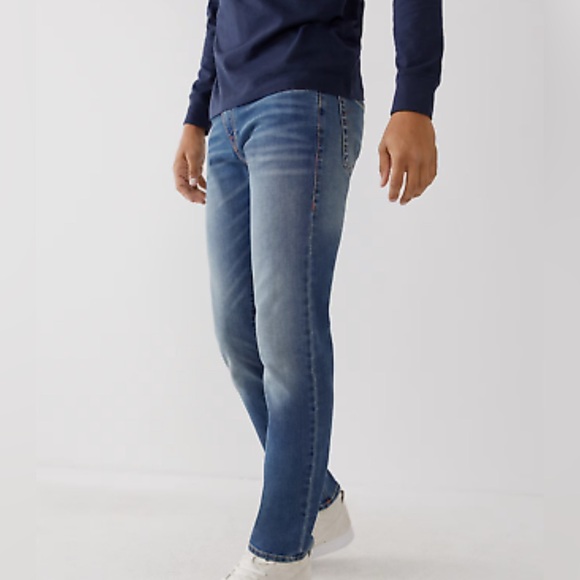 True Religion Geno SN Relaxed Slim Jeans Size 38x32 Dark Smoky Wash - Picture 2 of 13